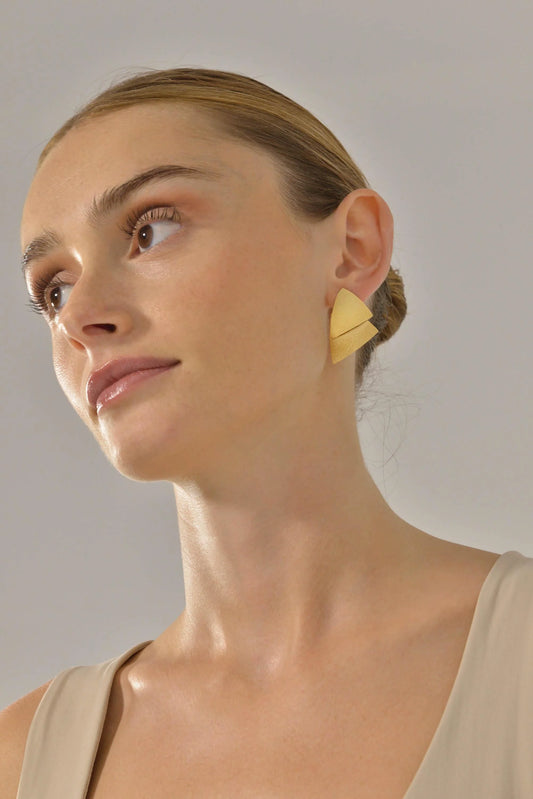 Pendientes chapados en dorado elegantes