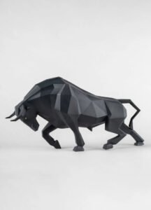 Escultura Toro. Negro mate – Santacreu Store