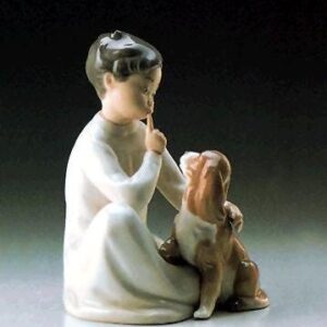 NIÑO CON PERRO Brillo – Santacreu Store