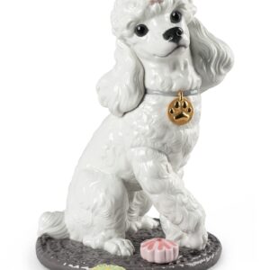 Figura perro Caniche con mochis – Santacreu Store