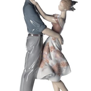 Figura joven pareja Encuentro feliz – Santacreu Store