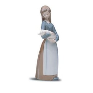 NIÑA CON CERDITO Brillo – Santacreu Store