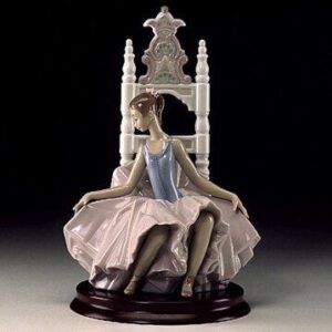 BALLET ARREGLANDOSE LA FALDA – Santacreu Store