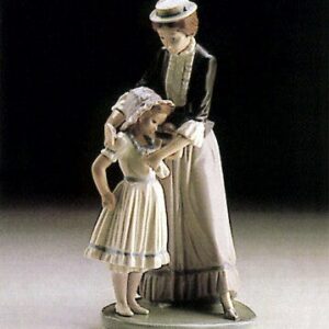 CONSOLANDO A SU HIJA – Santacreu Store
