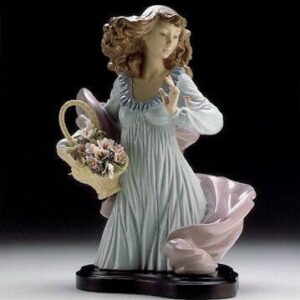 DAMA CON CESTA DE FLORES (P) – Santacreu Store