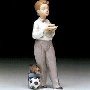 NIÑO CON TARTA – Santacreu Store