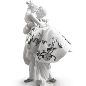Figura joven pareja El día mas feliz. Lustre plata – Santacreu Store