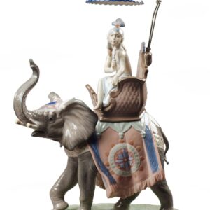 Jovencita con elefante – Santacreu Store